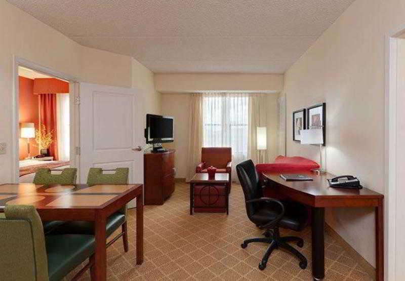Residence Inn Phoenix North Happy Valley Номер фото